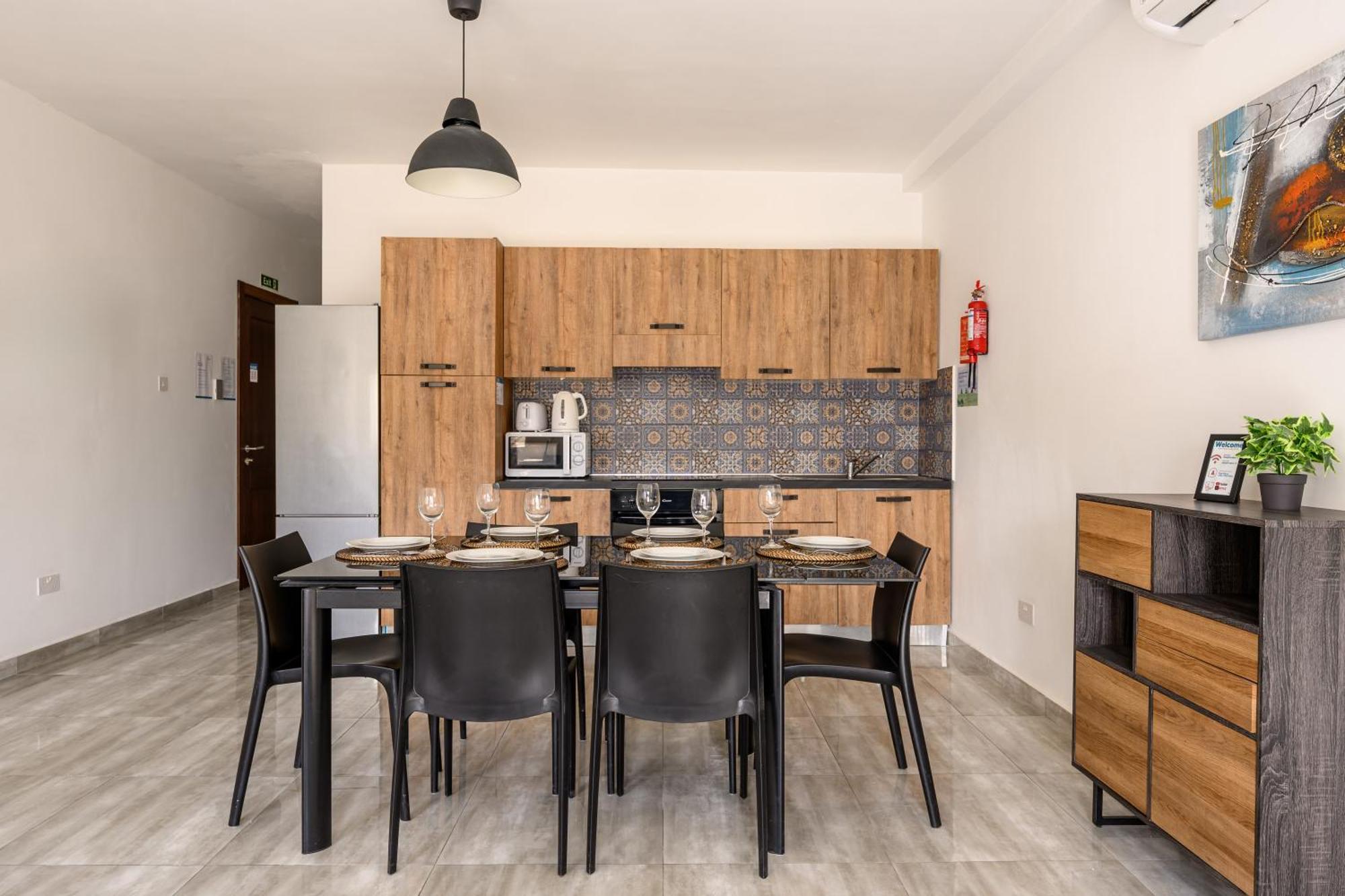 F11 Room 2, Private Room Two Single Beds Shared Bathroom In Shared Flat Msida Exterior foto